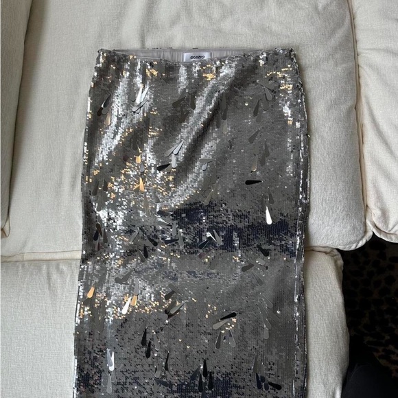 Guizio Silver Sequin Skirt - Picture 4 of 7